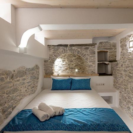 Margaret'S Houses In Tinos Town Exterior photo