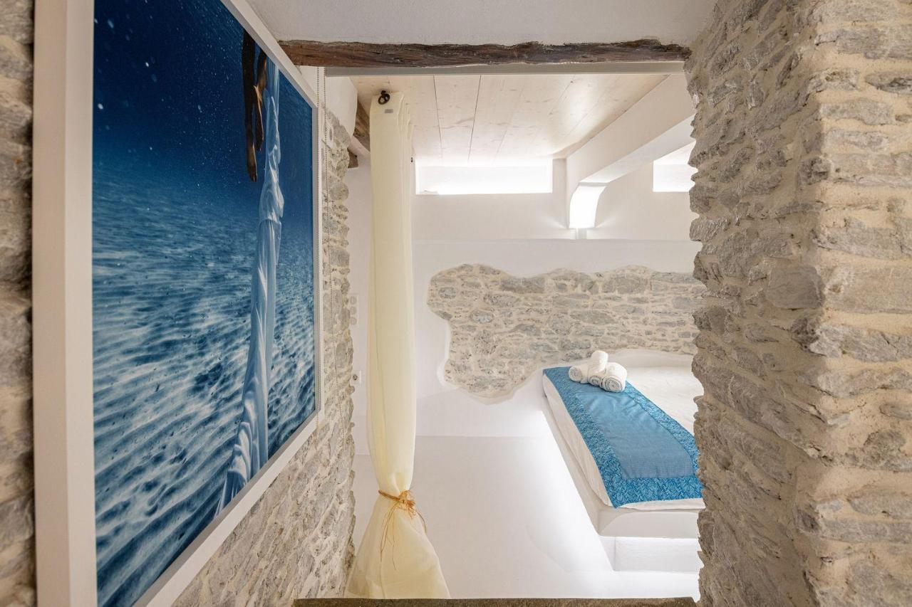 Margaret'S Houses In Tinos Town Exterior photo