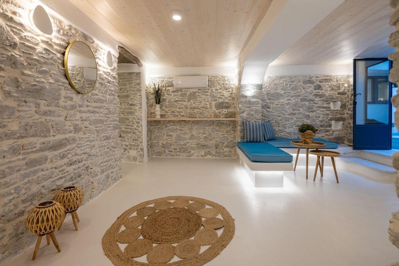 Margaret'S Houses In Tinos Town Exterior photo