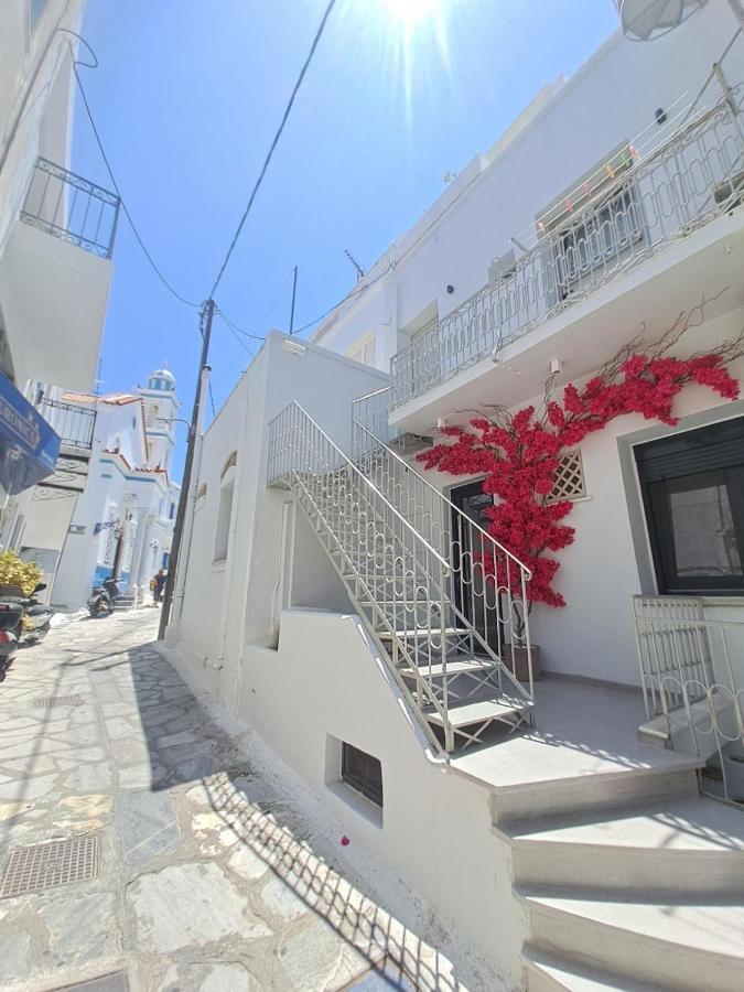 Margaret'S Houses In Tinos Town Exterior photo
